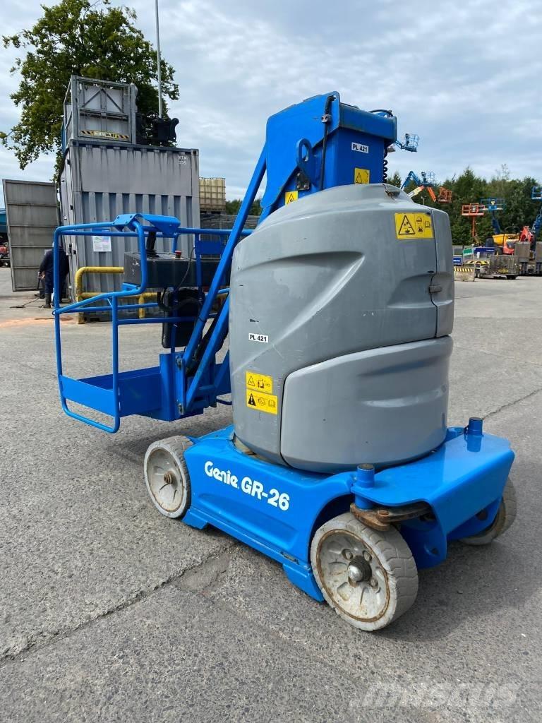 Genie GR 26 J Ascensores de personal y montacargas de acceso