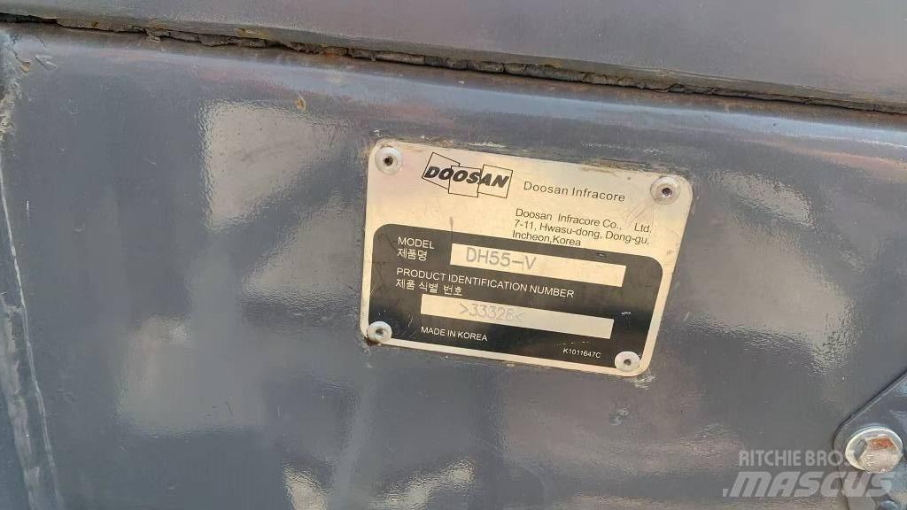 Doosan DH 55 Mini excavadoras < 7t
