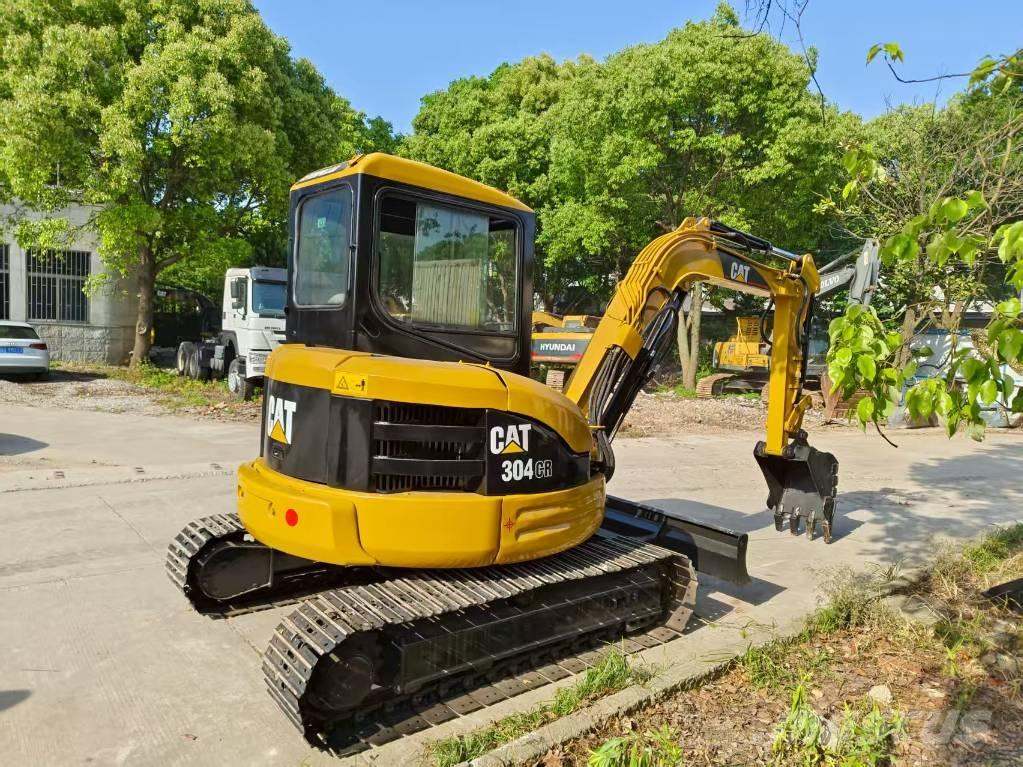 CAT 304 CR Mini excavadoras < 7t