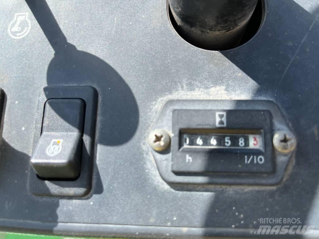 John Deere 2653 A Tractores corta-césped