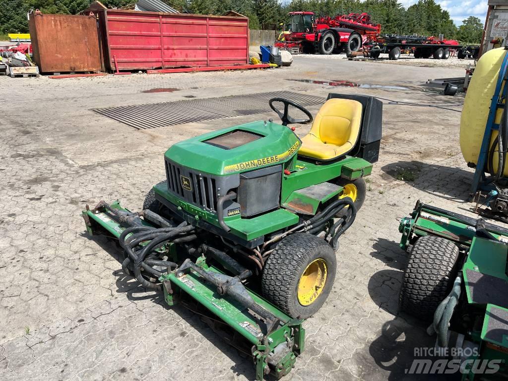 John Deere 2653 A Tractores corta-césped