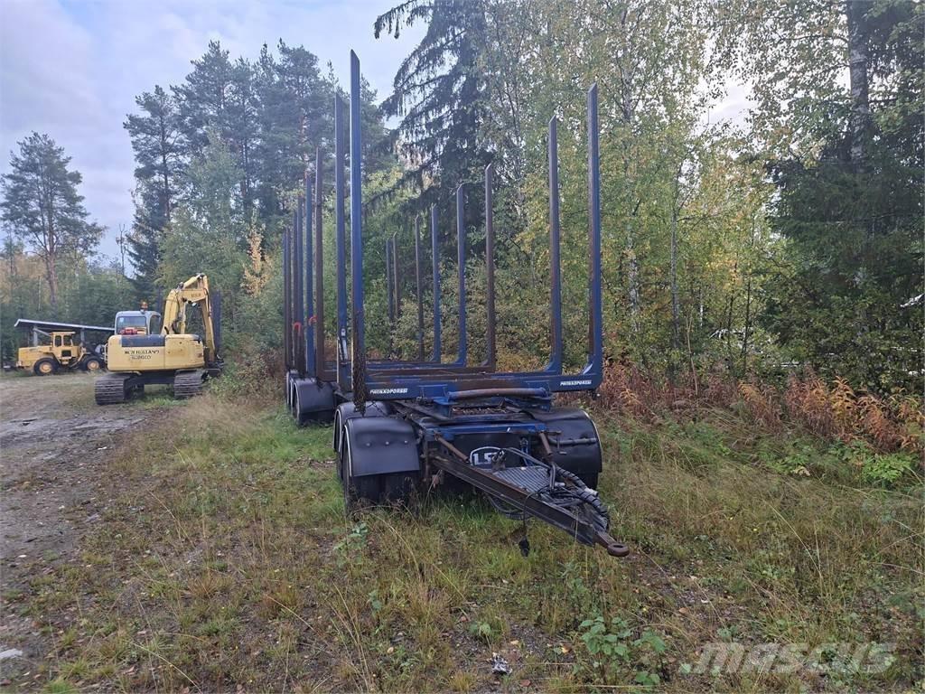 Kome puuperävaunu Madera