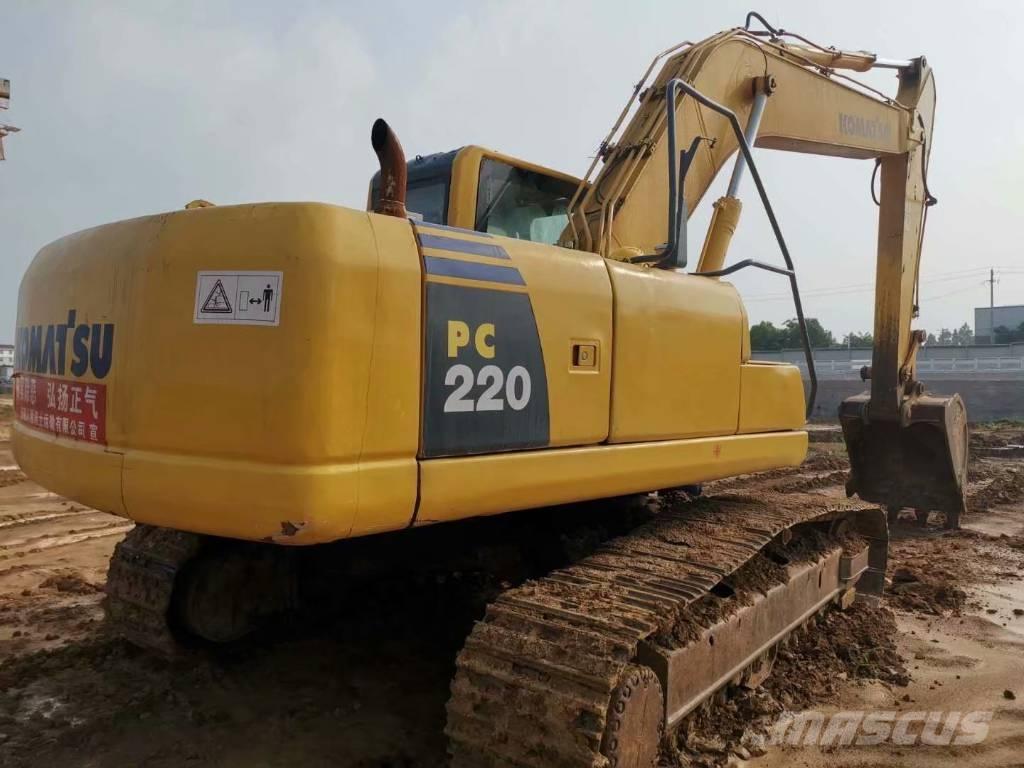 Komatsu PC 220-8 Excavadoras de cadenas