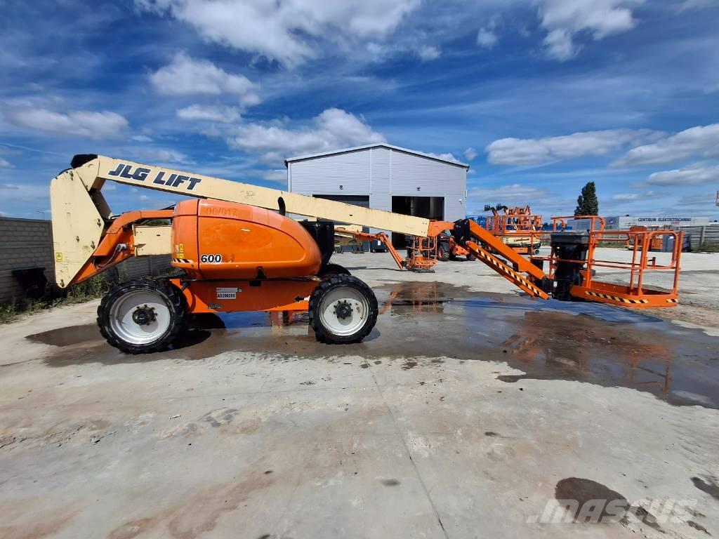 JLG 600AJ Plataforma de trabajo articulada