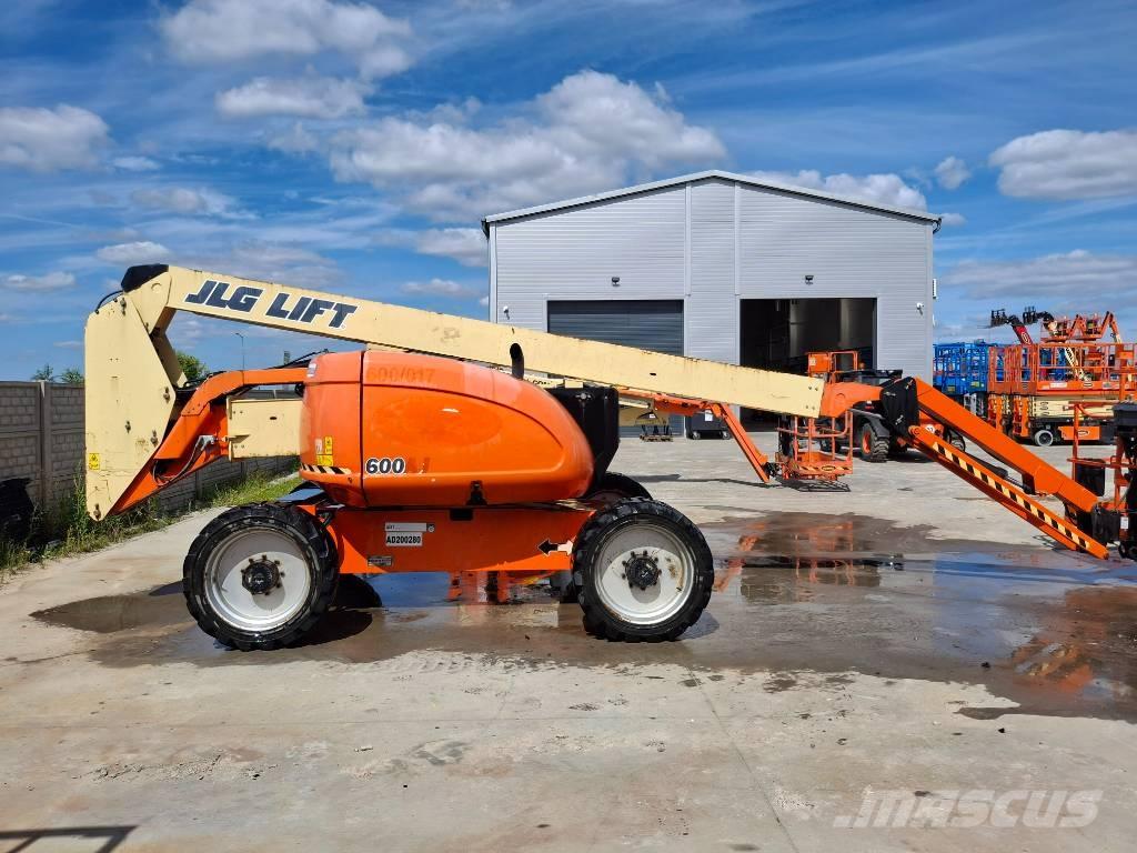 JLG 600AJ Plataforma de trabajo articulada