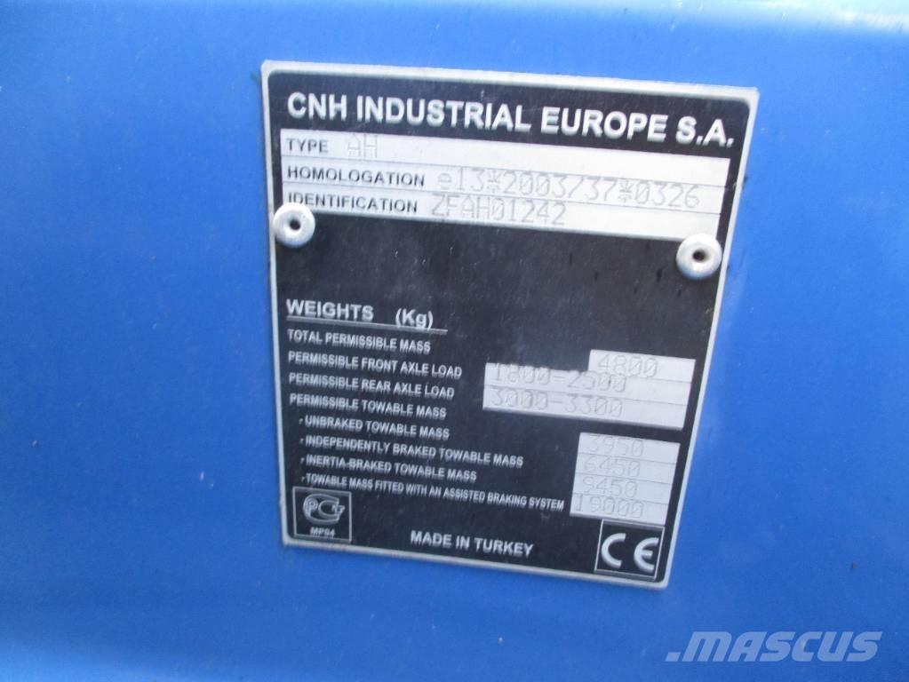 New Holland T 4.65 Tractores