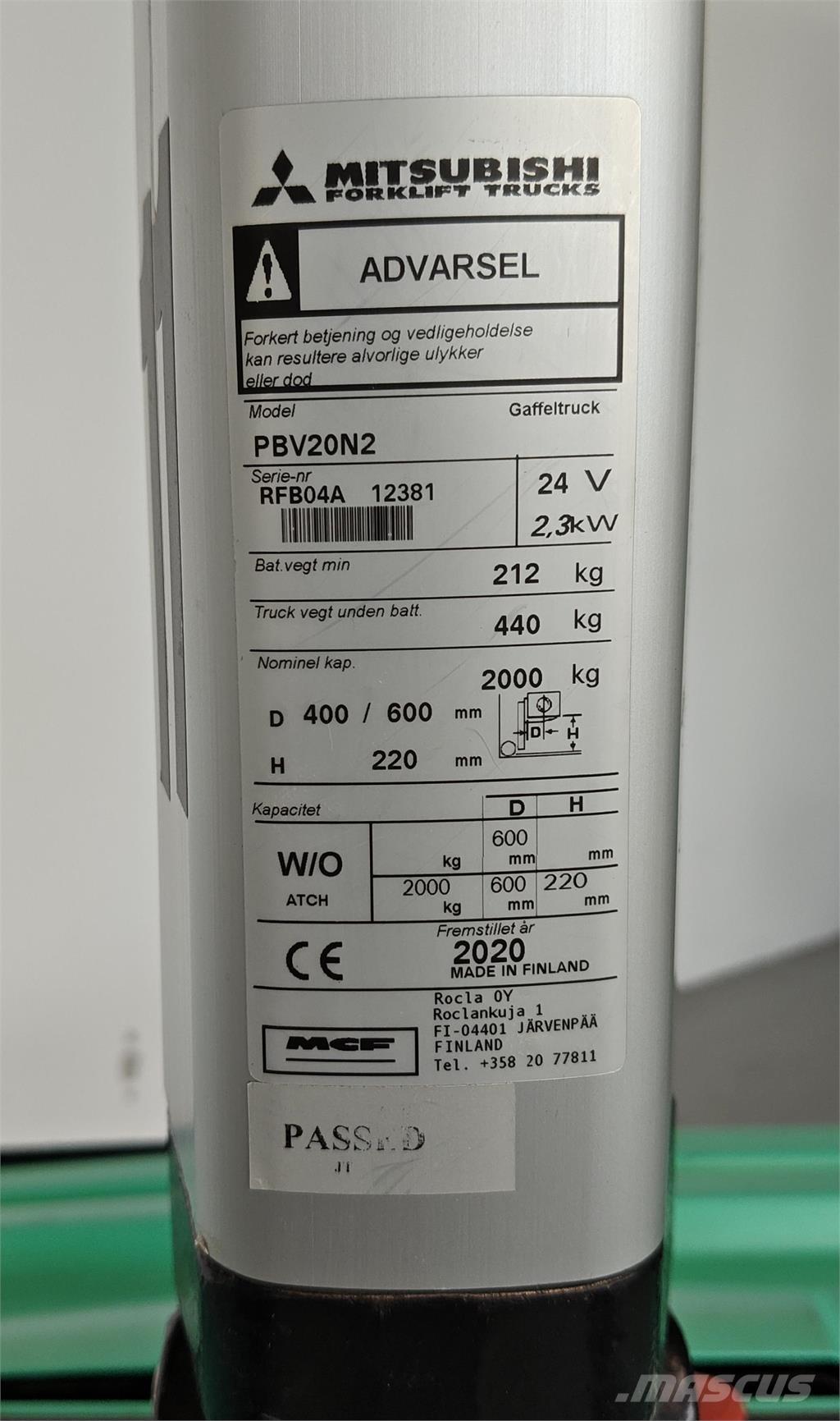 Mitsubishi PBV20N2 Plataforma con motor