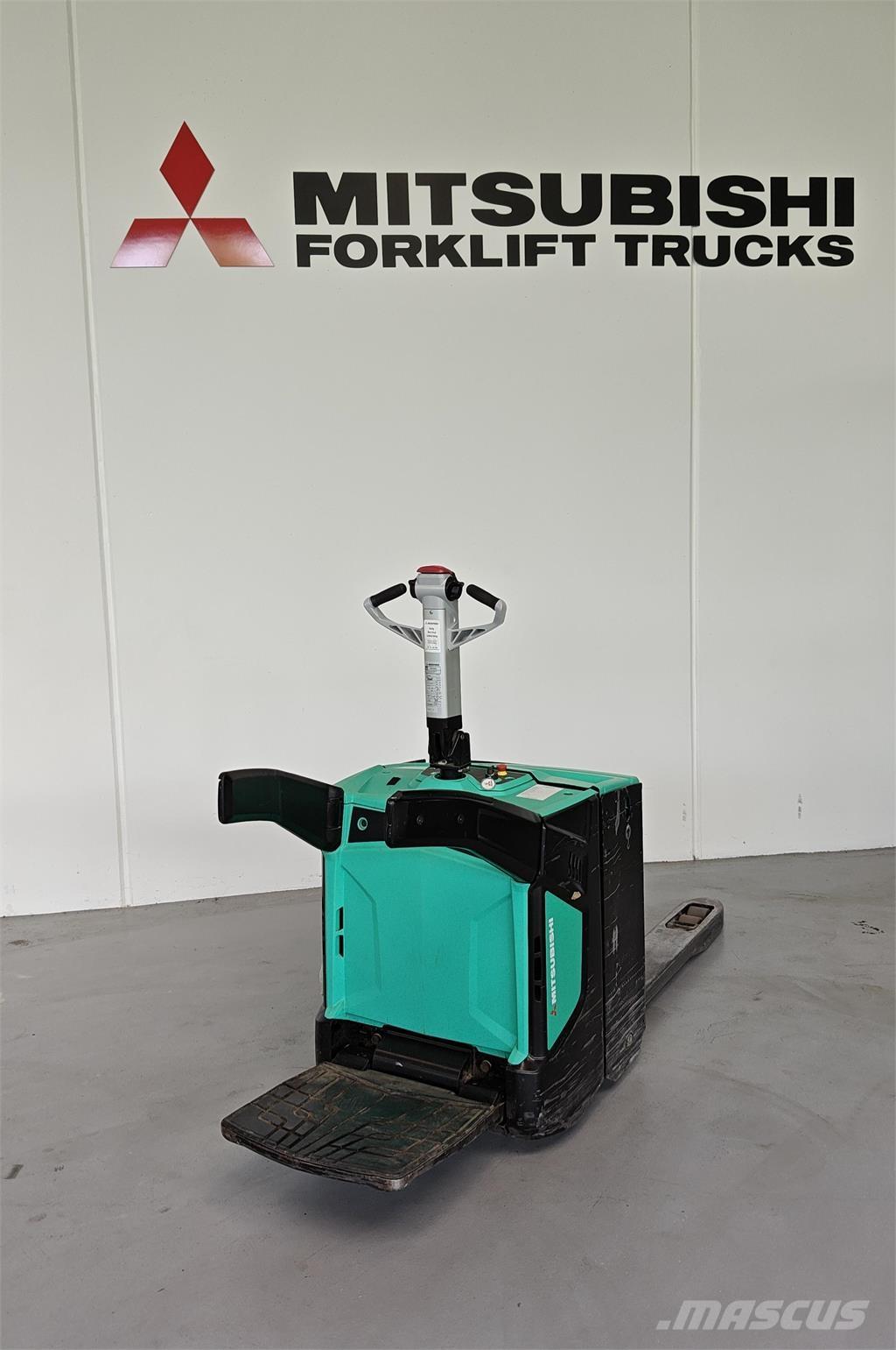 Mitsubishi PBV20N2 Plataforma con motor