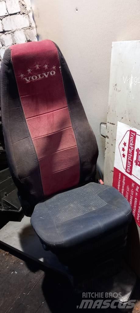 Volvo FH 13.   20591480 Cabinas e interior