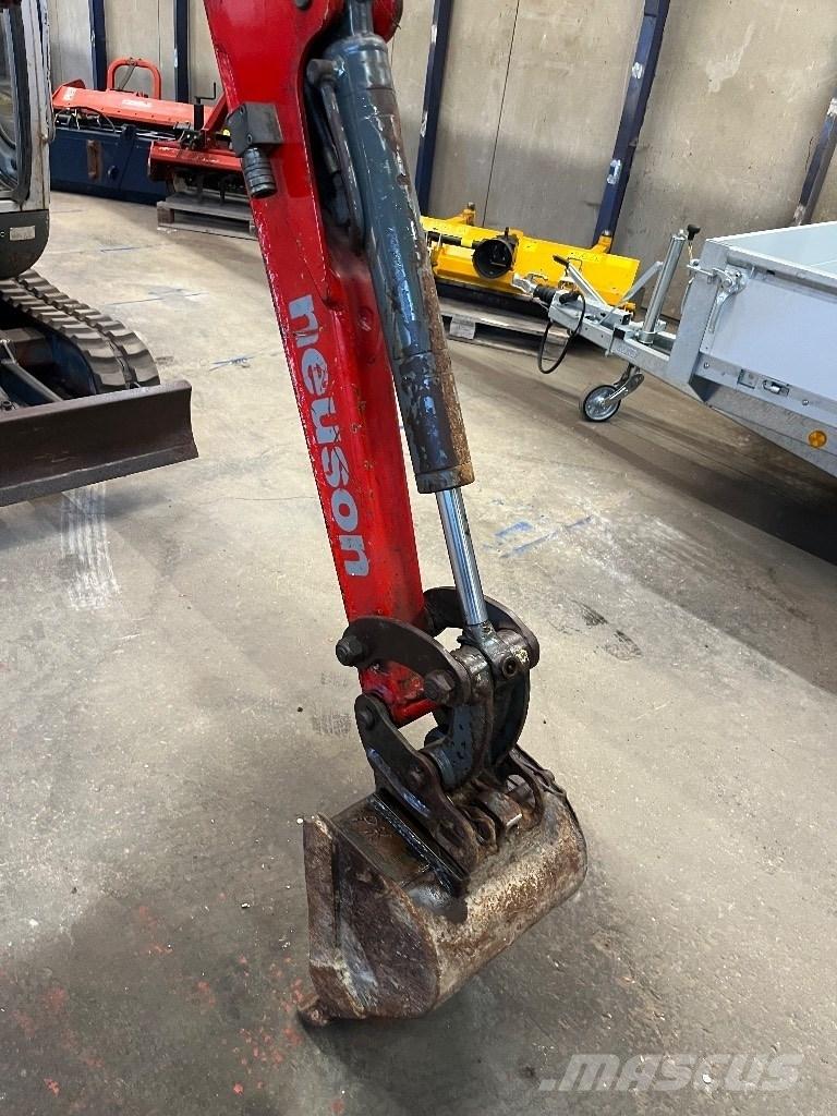 Neuson 2203 RD Mini excavadoras < 7t