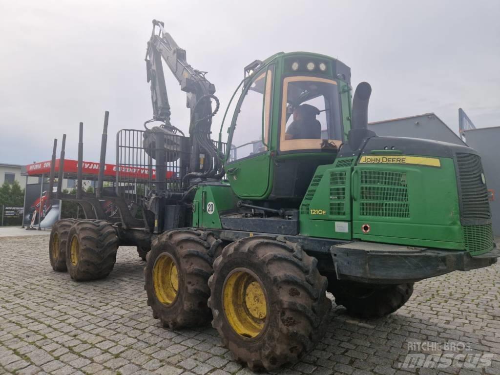 John Deere 1210 E Autocargadoras