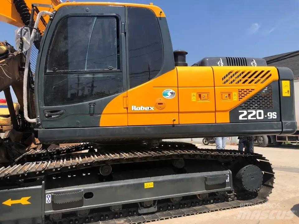 Hyundai R220-9s Excavadoras de cadenas