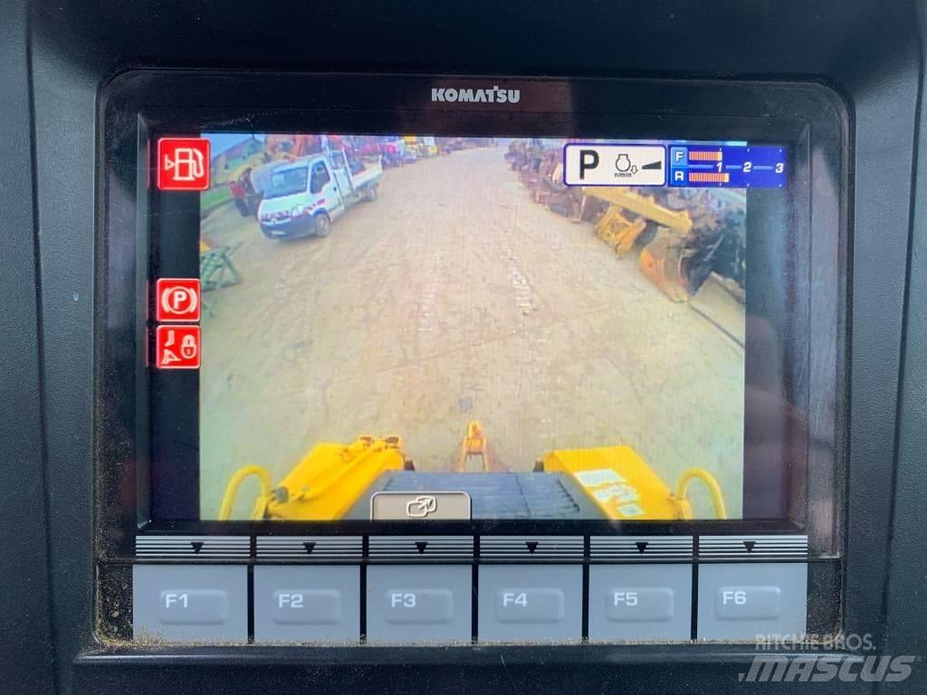 Komatsu D 51 PX-24 Buldozer sobre oruga