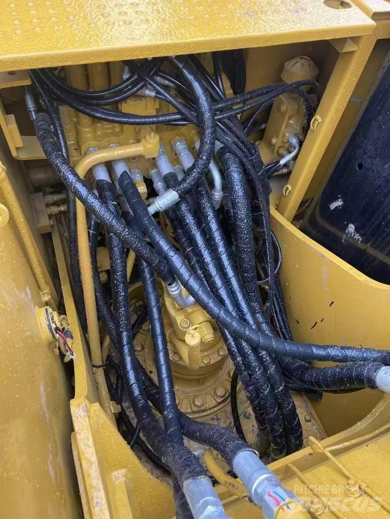 CAT 320 D2 Excavadoras de cadenas