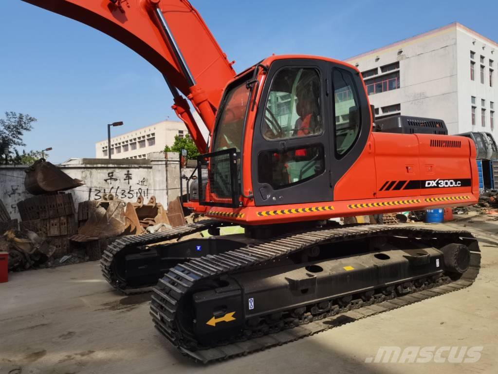 Doosan DX 300 Excavadoras de cadenas