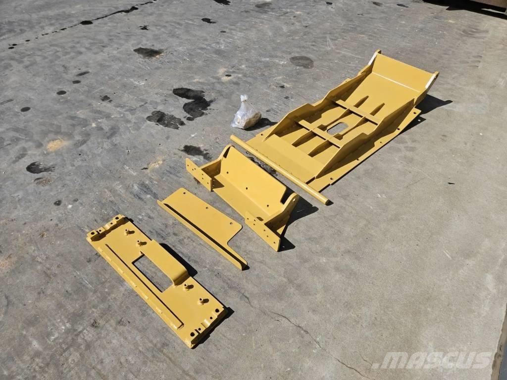 CAT 140M3 Cadenas, orugas y chasis