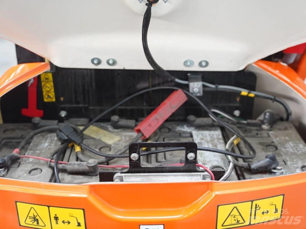 JLG Toucan 8 E Ascensores de personal y montacargas de acceso