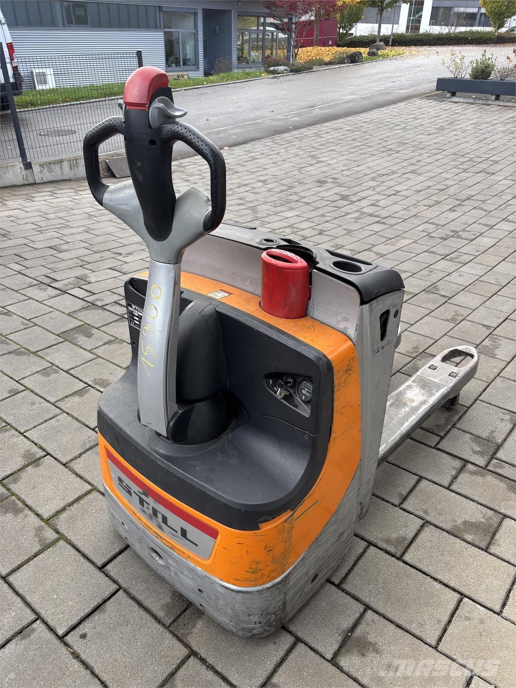 Still EXU16 Apiladores eléctricos