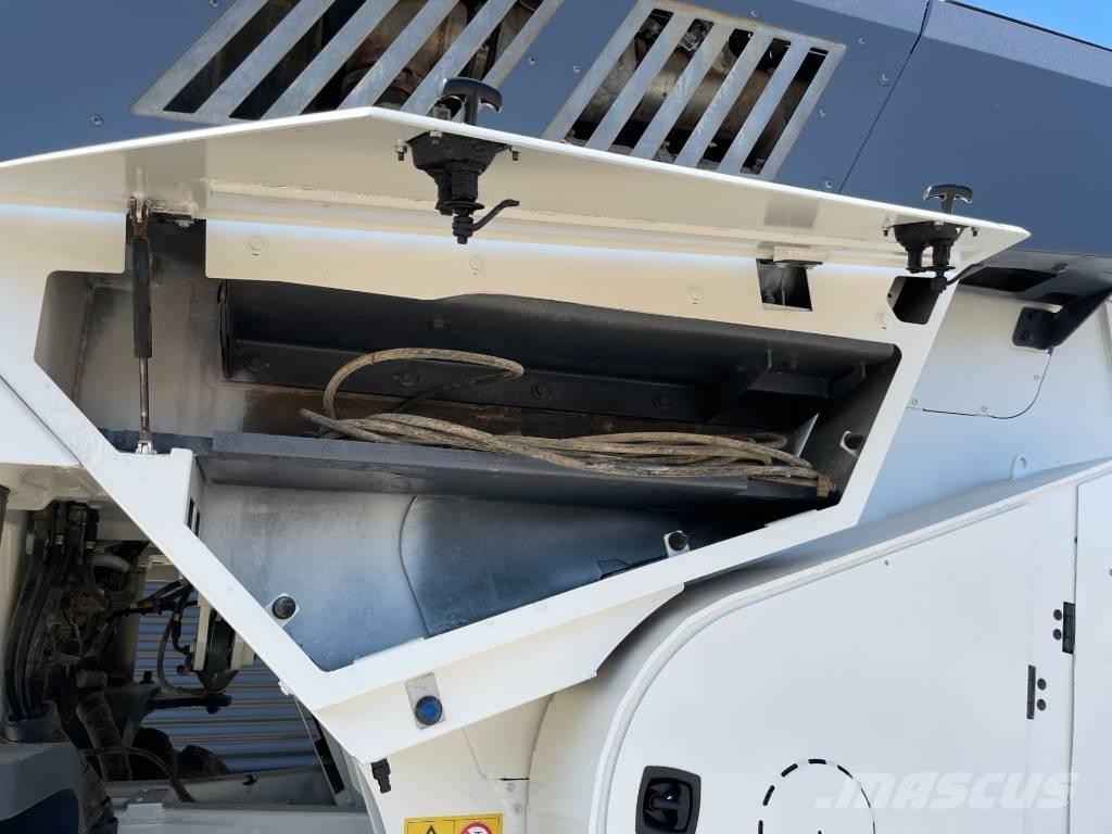 Wirtgen WR 240I Equipos para la estabilización de suelos y reciclaje de asfalto