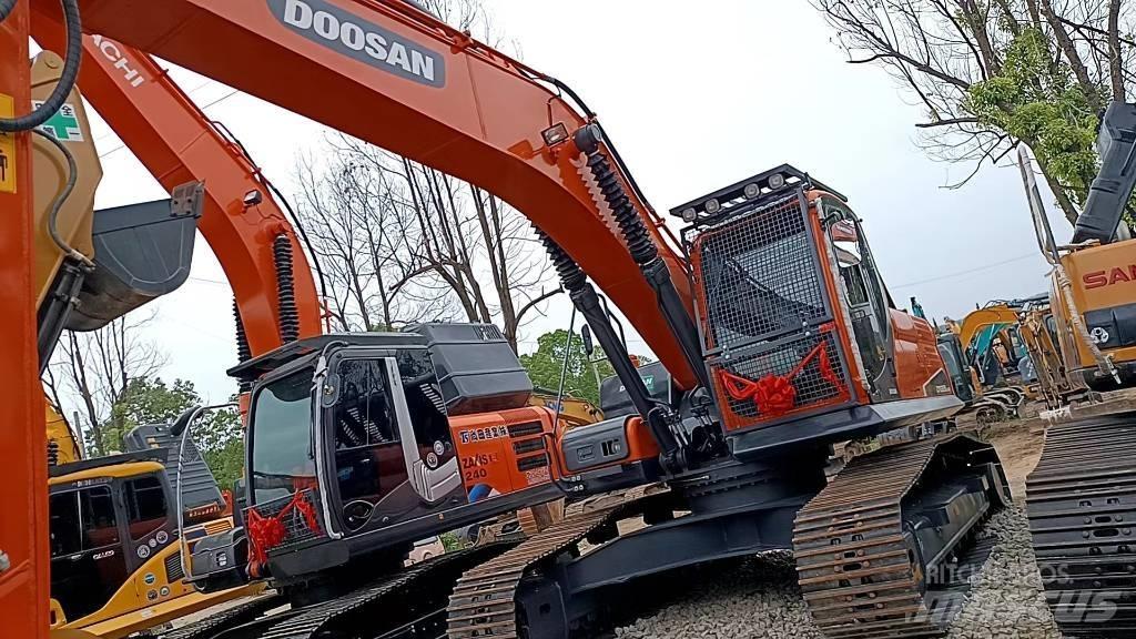 Doosan DX 225 LC Excavadoras de cadenas