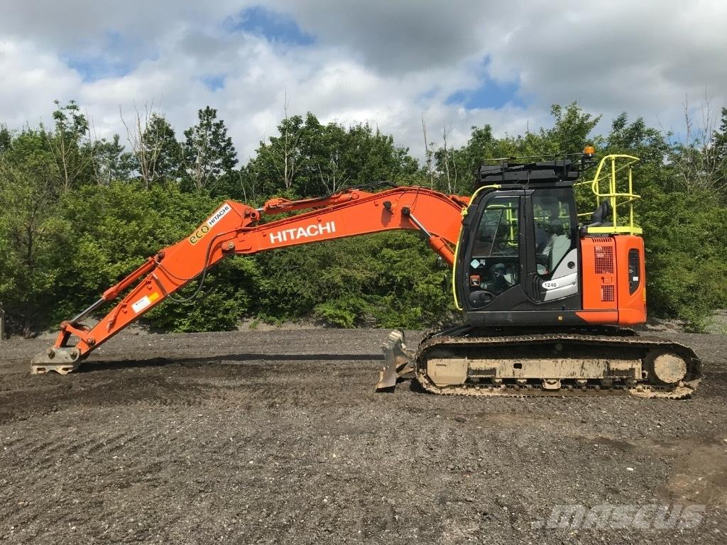 Hitachi ZX 135 US-6 Excavadoras de cadenas