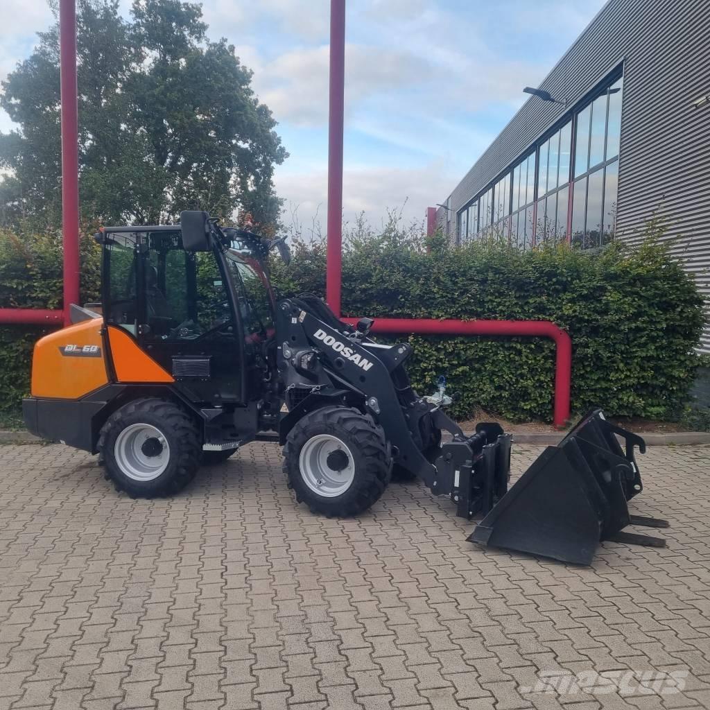 Doosan DL60 Cargadoras sobre ruedas