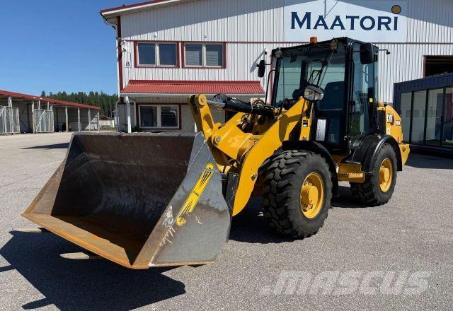 CAT 906M Cargadoras sobre ruedas