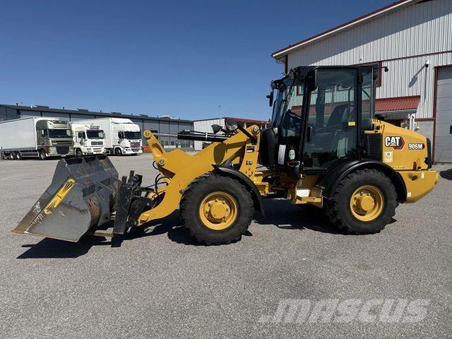 CAT 906M Cargadoras sobre ruedas