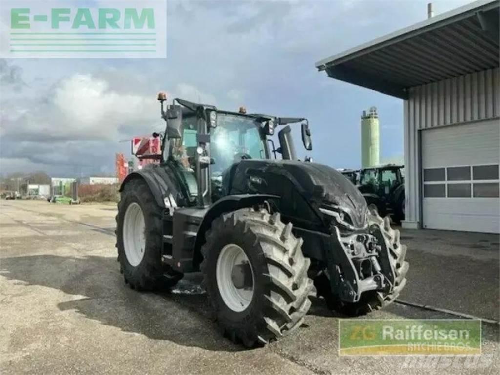 Valtra q245 Tractores