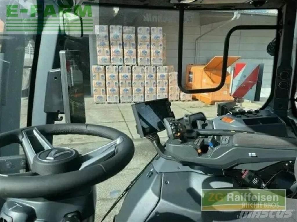 Valtra q245 Tractores