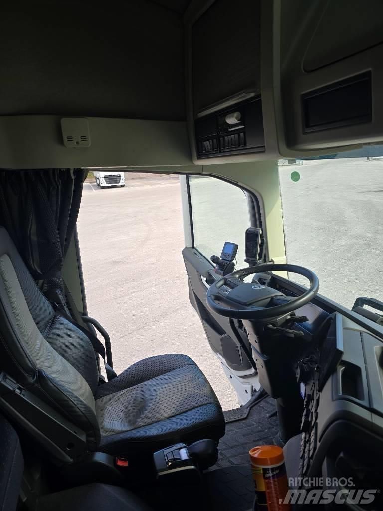 Volvo FM Electric Camiones polibrazo