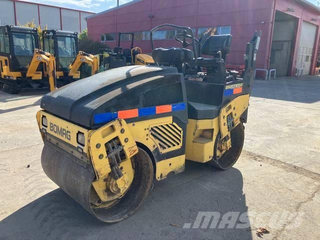 Bomag BW 100 AD-4 Rodillos de doble tambor