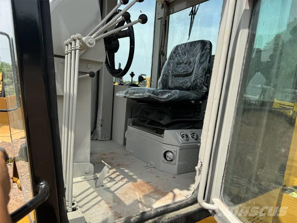 CAT 140 G Motoniveladoras