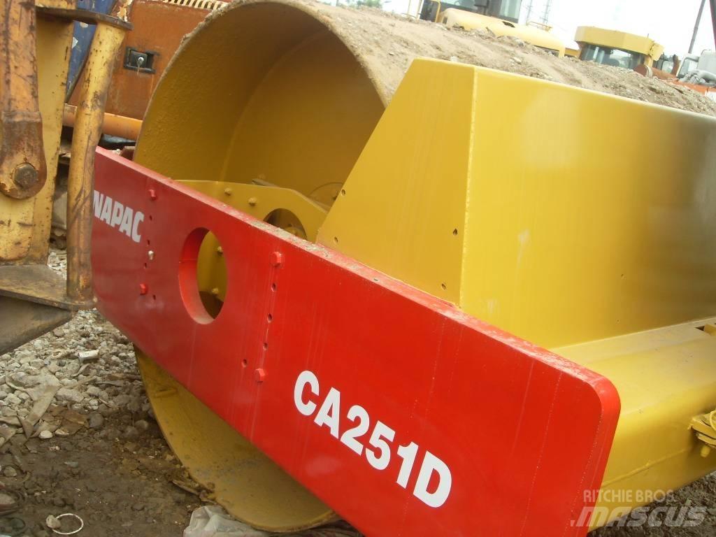 Dynapac CA 251 D Rodillos de un solo tambor