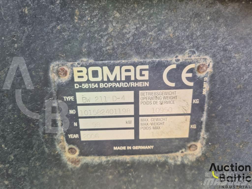 Bomag BW 211 D-4 Rodillos de un solo tambor