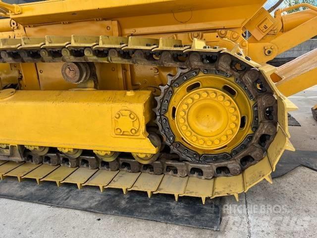 Komatsu D 61 EX-15 Buldozer sobre oruga