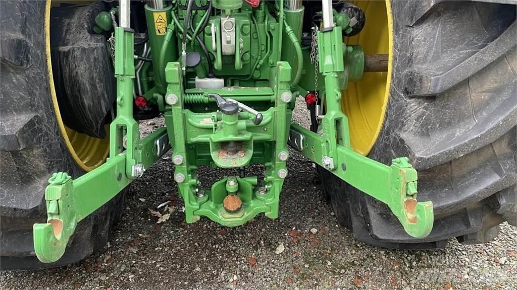 John Deere 6R215 Tractores