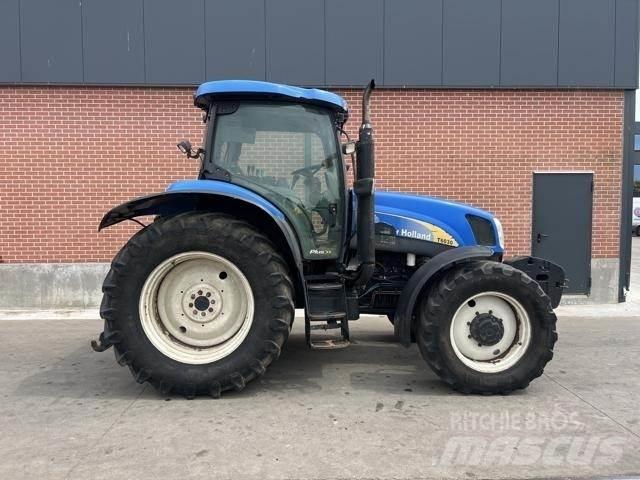 New Holland T6030 Tractores