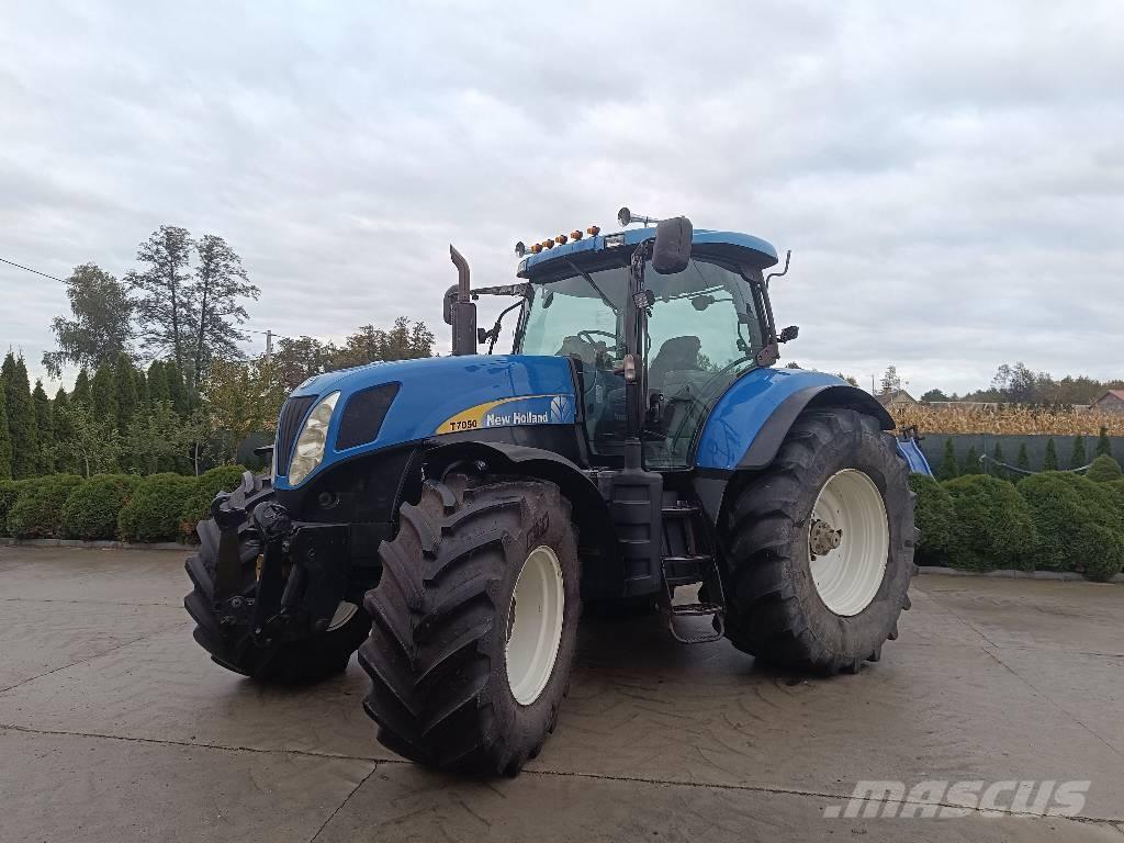 New Holland T 7050 Tractores