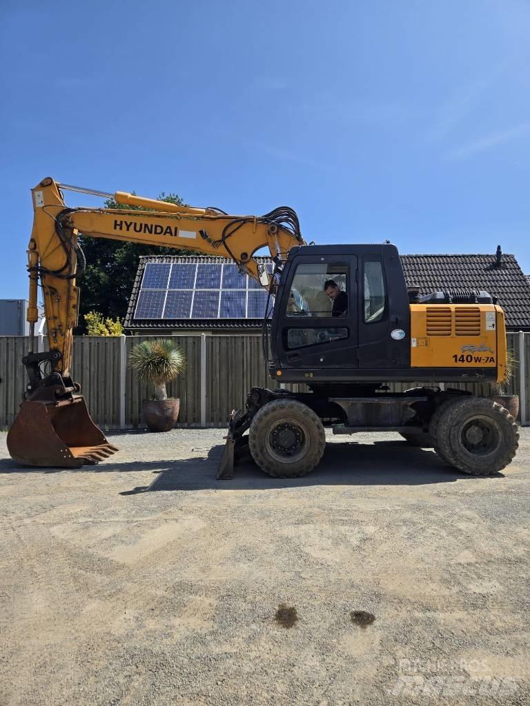 Hyundai Robex 140 W Excavadoras de ruedas