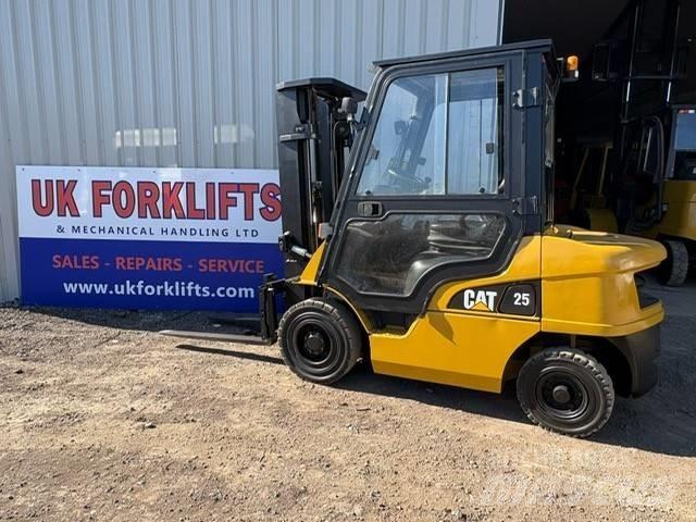 CAT DP 25 NT Carretillas diesel
