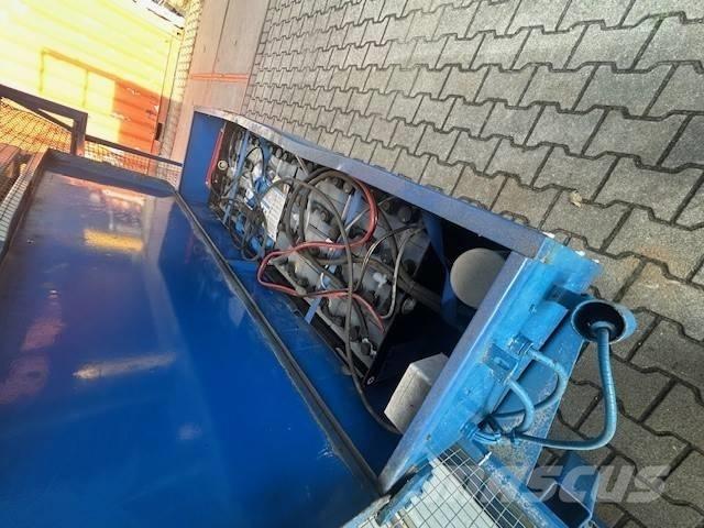 Holland Lift A151EV Plataformas tijera
