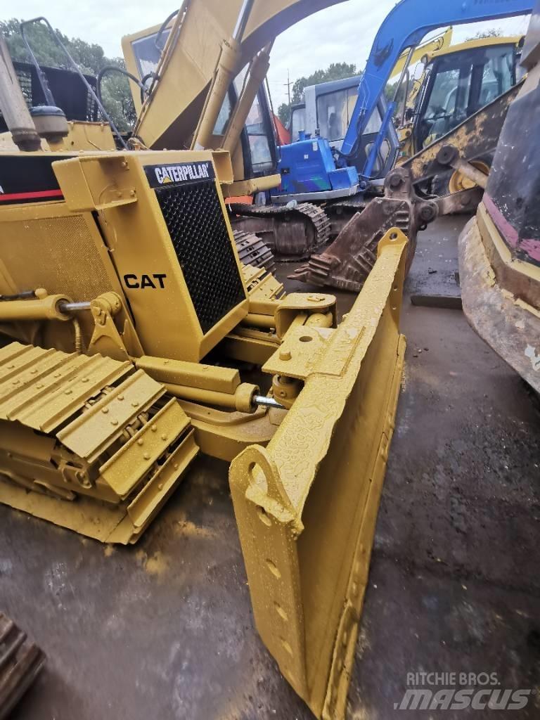 CAT D 3 C Buldozer sobre oruga