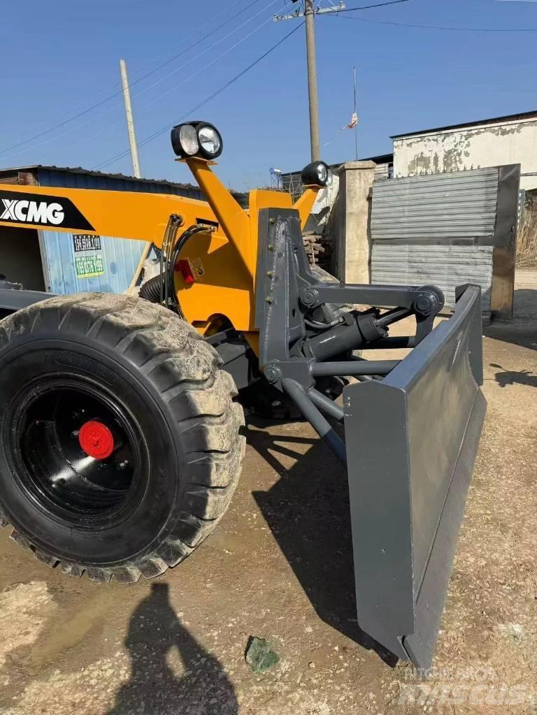 XCMG GR 2153 Motoniveladoras