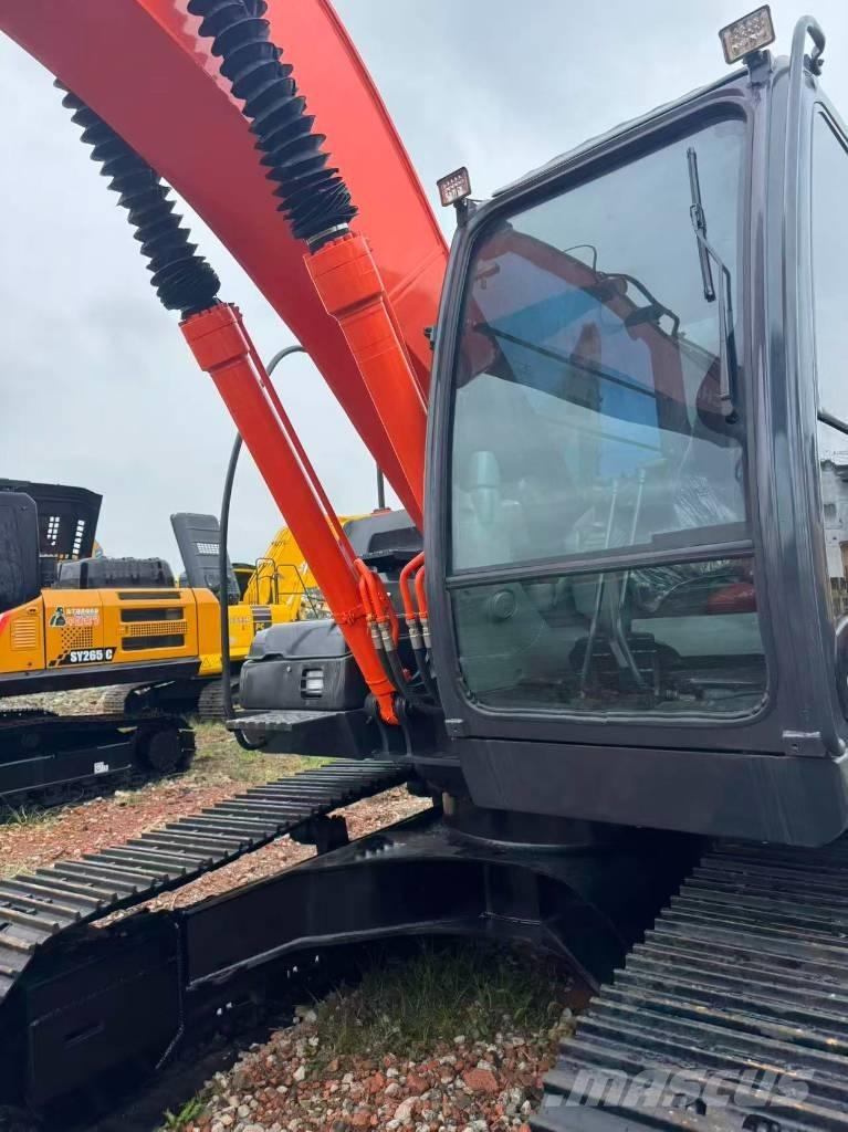 Hitachi ZX 200 Excavadoras de cadenas