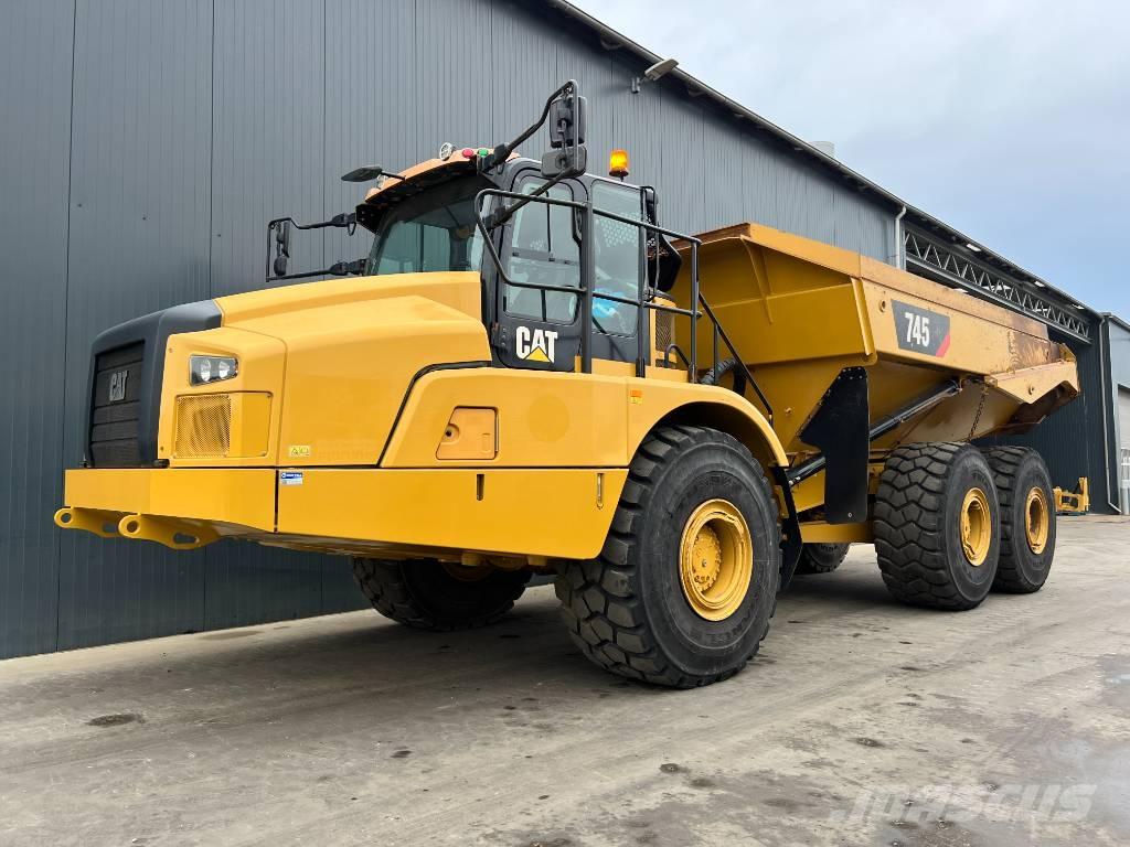CAT 745 Dúmpers articulados