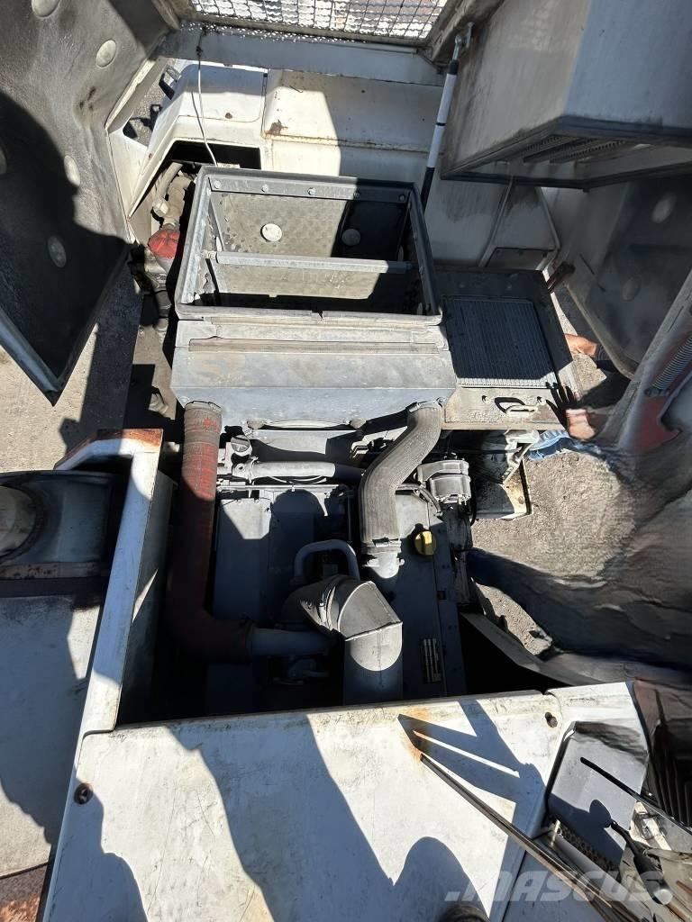 Wirtgen W 1200 F Máquinas moledoras de asfalto en frío