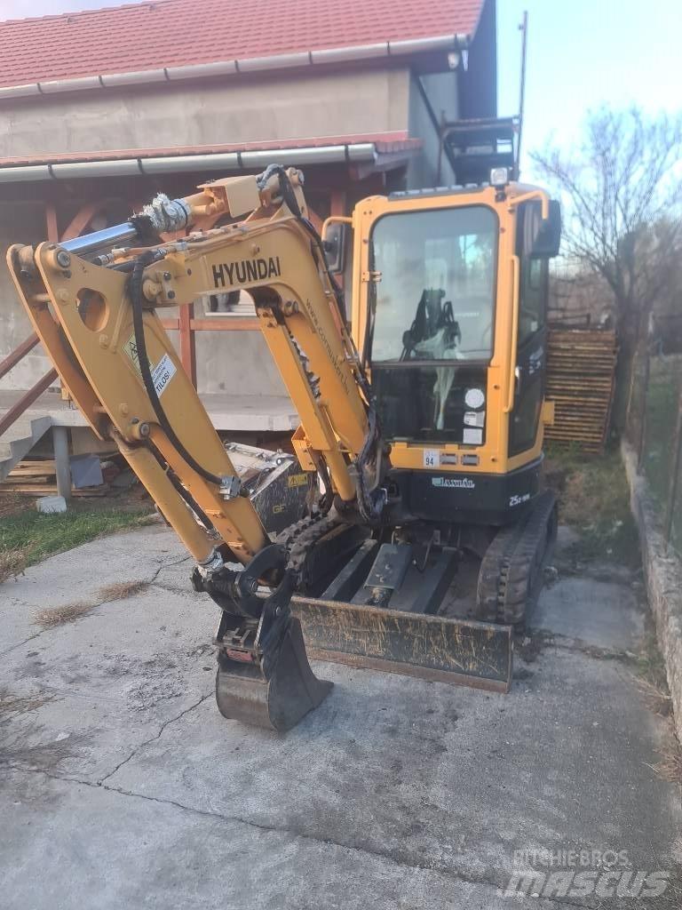 Hyundai R25Z-9 AK Mini excavadoras < 7t