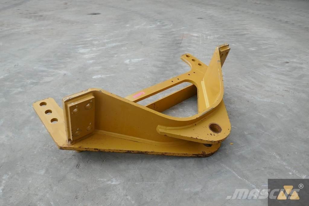 CAT 140M3 Drawbar Transporte - Otros
