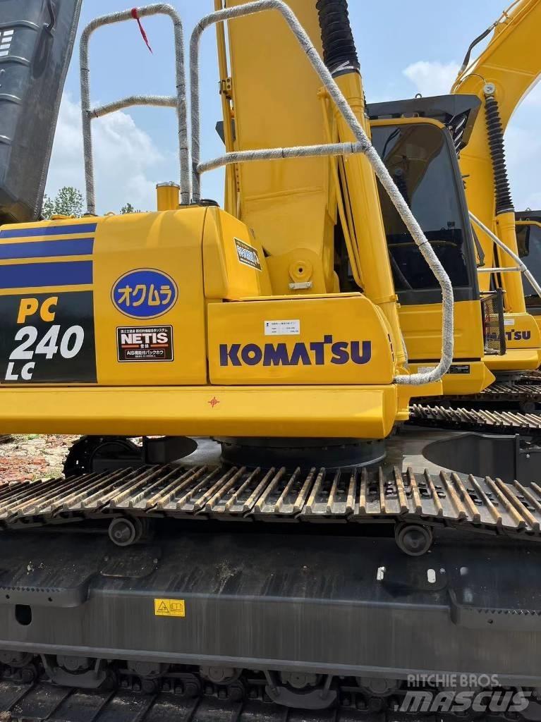 Komatsu PC 240-8 Excavadoras de cadenas
